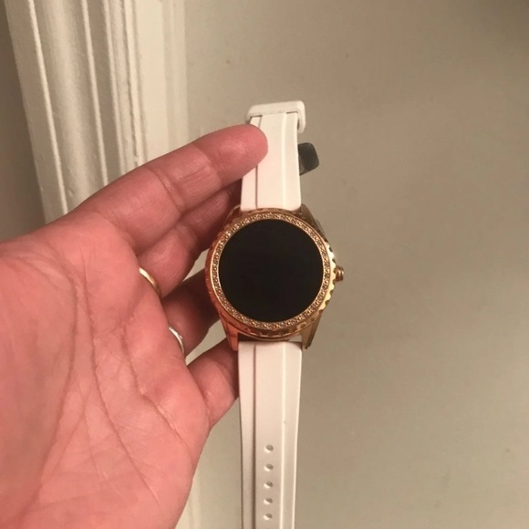 Guess connect smart watch - Picture 1 of 3